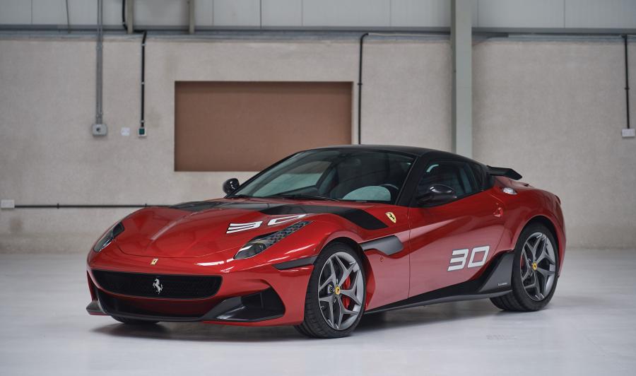  Ferrari SP30 2012 года  (фото 1 из 117)